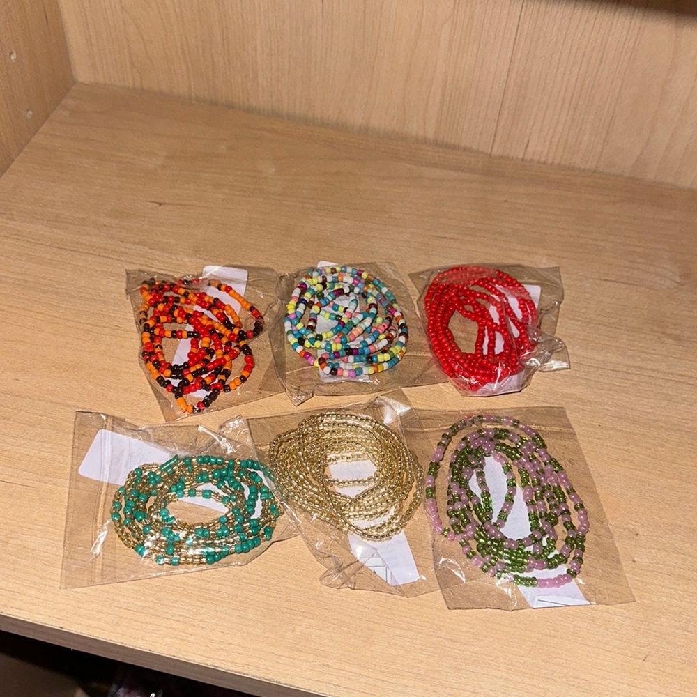 Waist beads